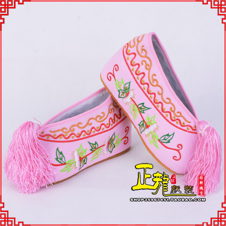 珠海花旦鞋女绣花彩鞋 舒适款草花内高彩鞋